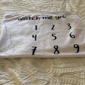 Watch Me Grow Milestone Blanket